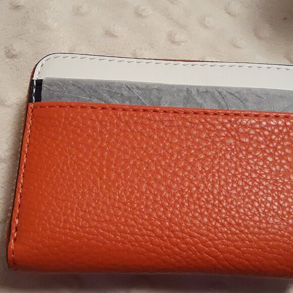 Michael Kors Jet Set Travel Medium Color-Red Calay Wallet - Picture 2 of 3